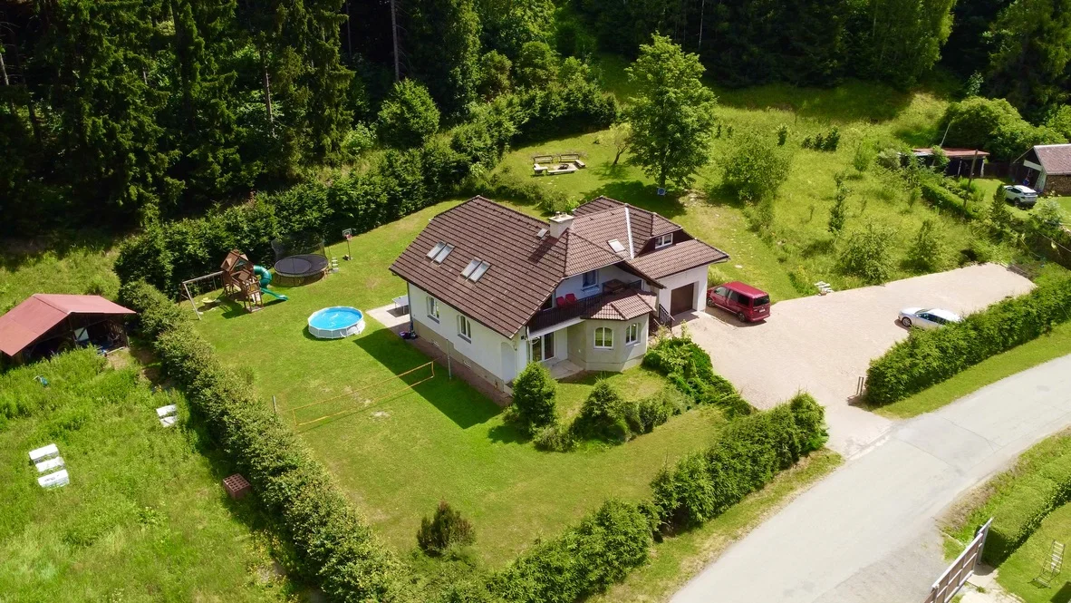 Hlavní pohled na vilu