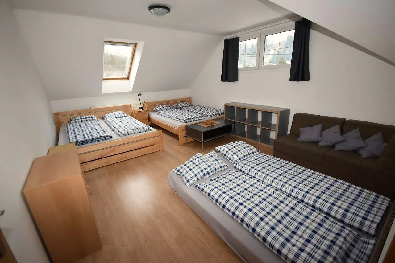 Dvě ložnice s přistýlkami 