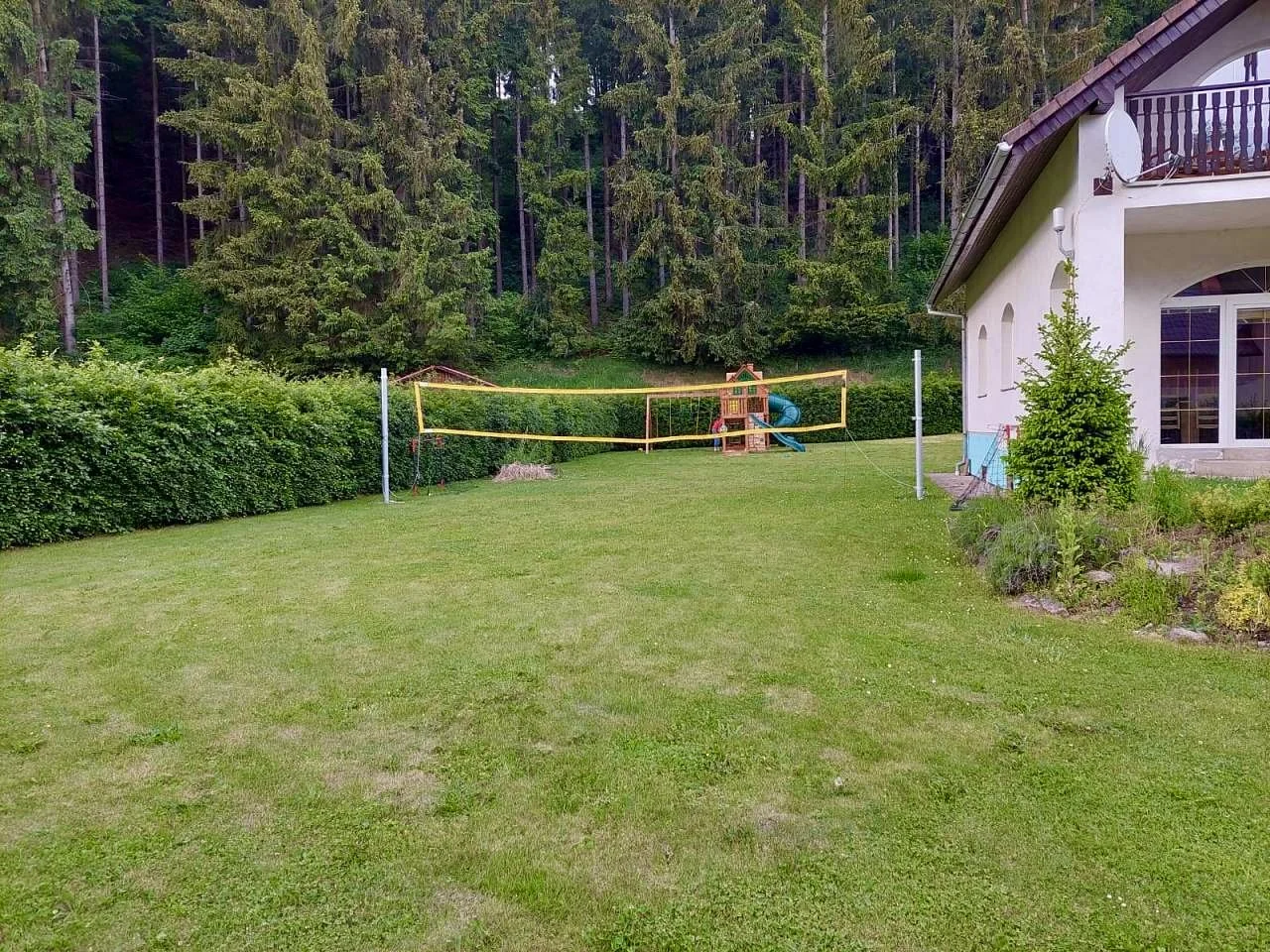 Hřiště na volejbal a badminton
